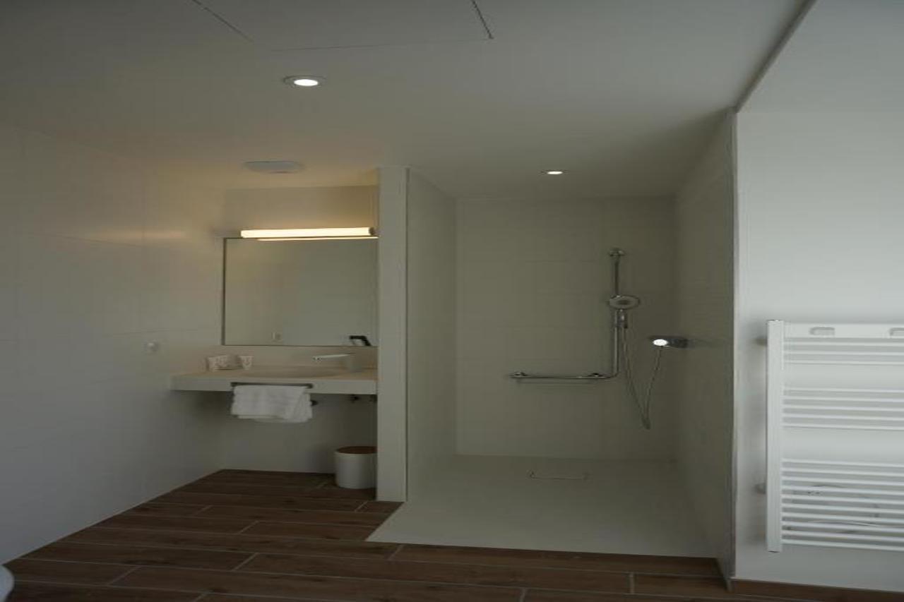 The Originals Relais Hotel Saint-Roch 萨勒祖伊特 外观 照片